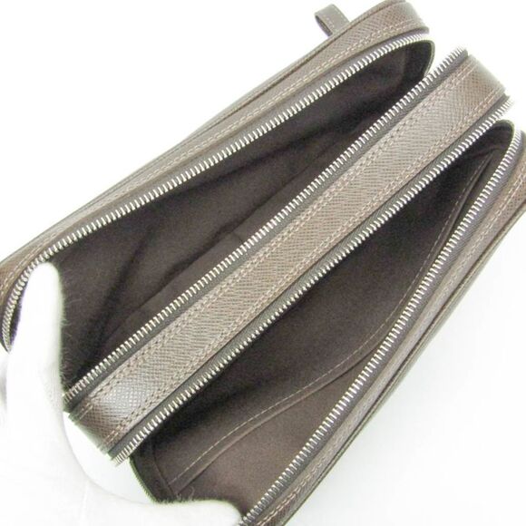 Louis Vuitton Pavel Brown Leather Clutch Bag (Pre-Owned) - Picture 9 of 11